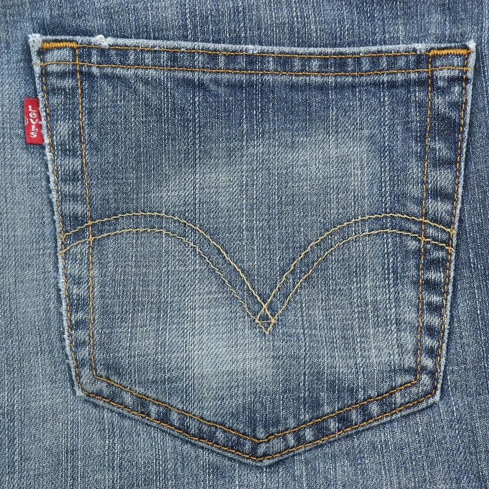 Levis Jeans Men 33x30 Blue 505 Regular Fit Medium Wash Straight Distressed Denim